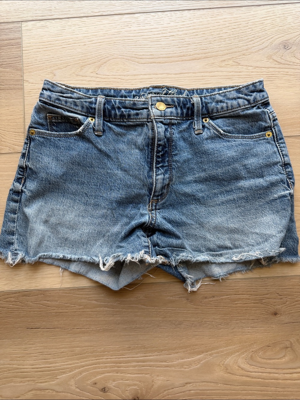 Women's Universal Thread Blue Denim Frayed Hem Shorts